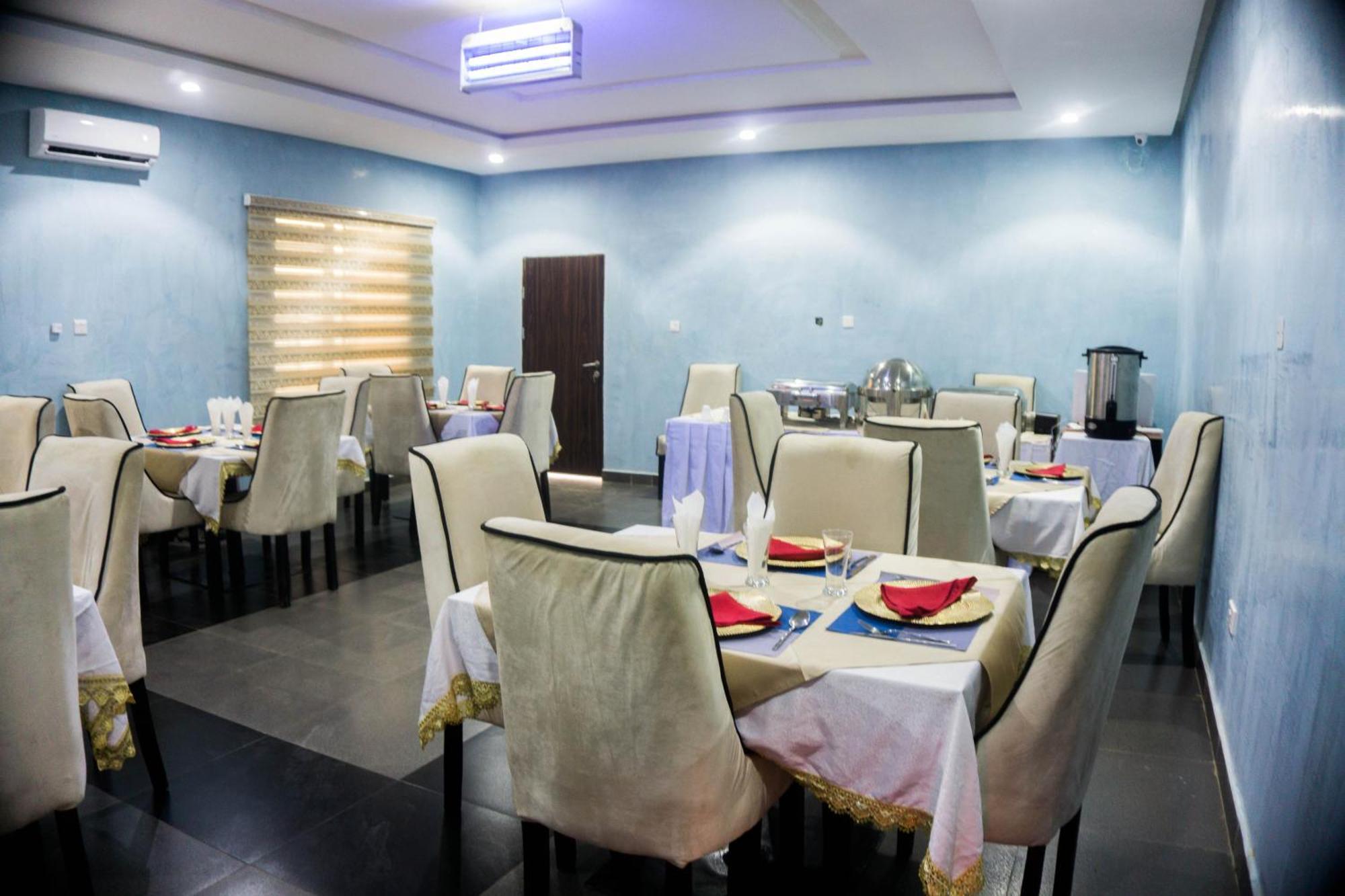 Vibes Suites Kaba Kültér fotó