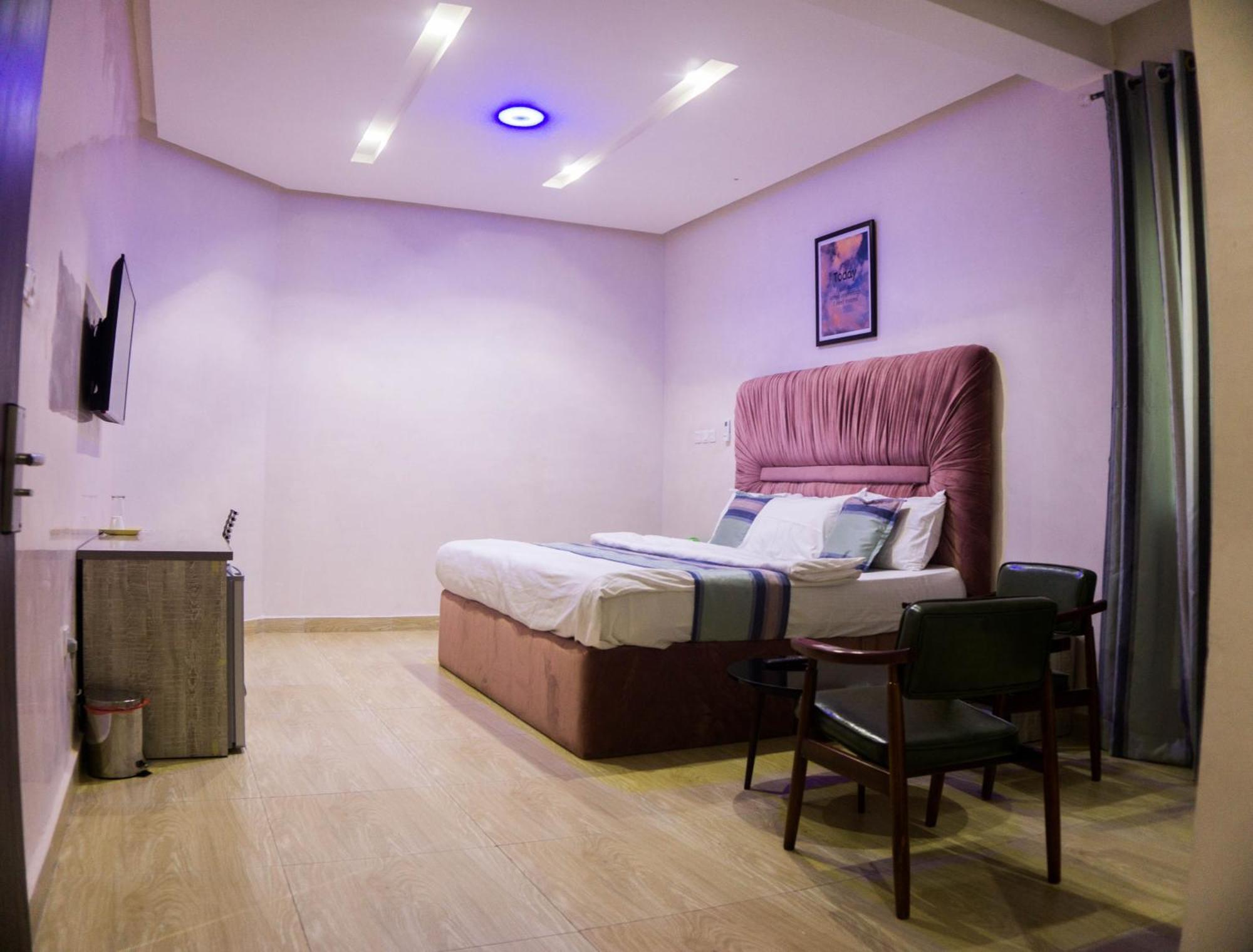 Vibes Suites Kaba Kültér fotó