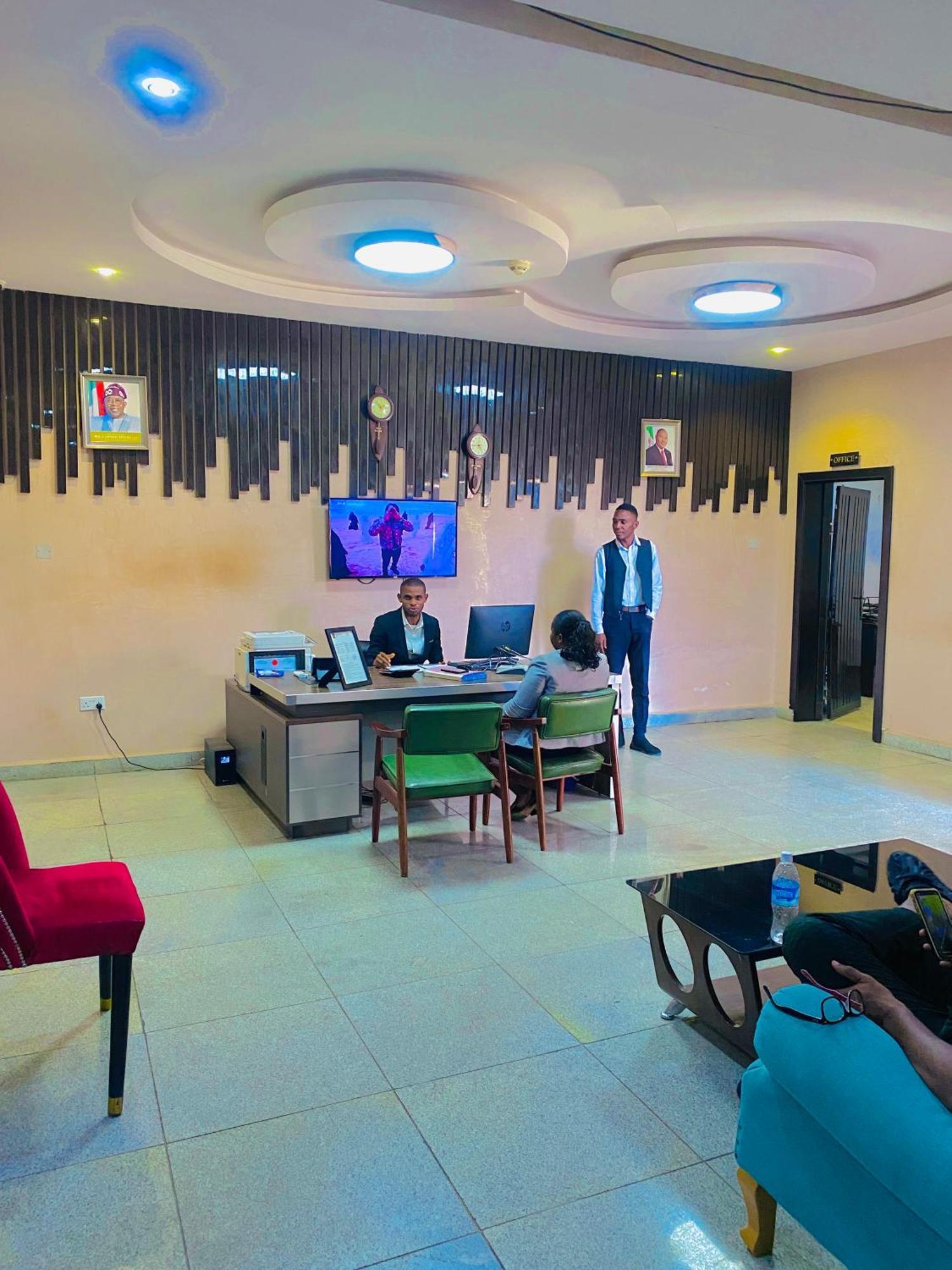 Vibes Suites Kaba Kültér fotó